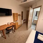 Du Hotel