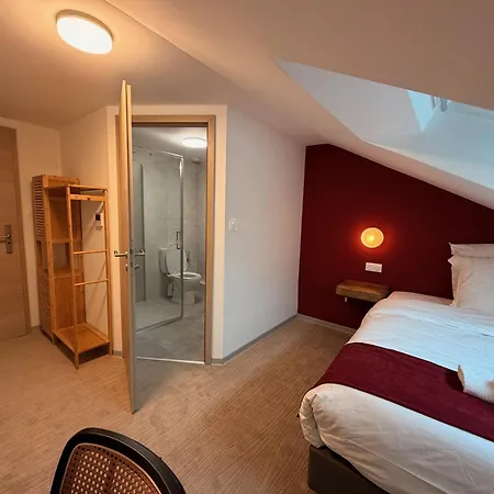 Du Hotell 3*