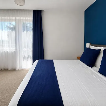 Du Hotel